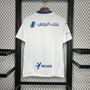 Camisa Al-Hilal (2) Away 2024/25 Puma Torcedor Masculina com escudo oficial bordado e logo da Puma, modelo de visitante do clube de futebol saudita.
