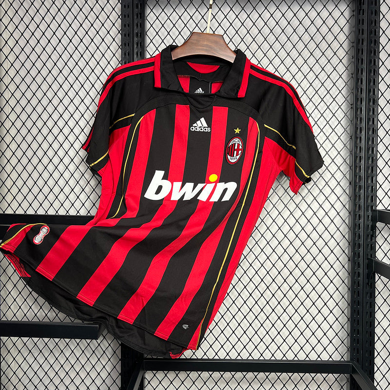 Camisa Retrô Milan 2006/2007 - Adidas Masculina - Vermelha e preta