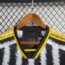 Camisa Juventus Home I 2023/24 Adidas Torcedor Masculina - Branca e Preta