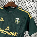 Camisa Portland Timbers Home I 2025/26 Adidas Torcedor Masculina Verde, uniforme da MLS com design moderno e confortável, perfeita para torcedores apaixonados.”