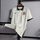 Camisa Corinthians Home I 2020/21 Torcedor Nike Masculina branca, com escudo do Corinthians bordado no peito e logo da Nike, modelo para torcedores apaixonados.