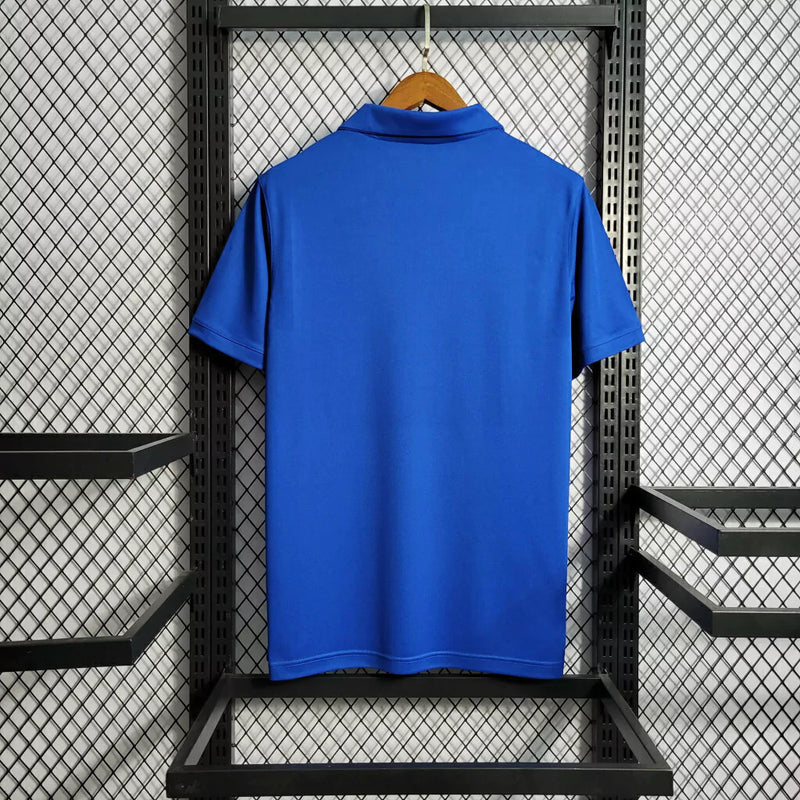 Camisa Brasil Away (2) 1957/58 Retrô Masculina azul clássica, modelo histórico da Seleção Brasileira disponível na Wazemix, ideal para colecionadores e torcedores apaixonados."