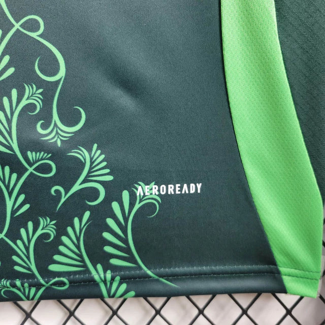 Camisa Argélia Away II 2024/25 Adidas Torcedor Masculina verde, com detalhes em branco e vermelho da bandeira, tecido leve e respirável para torcedores da seleção Les Fennecs
Camisa Argélia Away II 2024/25
Camisa Argélia Adidas verde
Camisa seleção Argélia masculina
Camisa Argélia torcedor 2024/25
Camisa Les Fennecs away 2024
Camisa Argélia uniforme visitante
Camisa Argélia verde masculina
Camisa Argélia nova coleção Adidas
Camisa Argélia futebol 2024/25