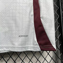 Camisa Ajax Third (3) 2024/25 Adidas Torcedor Masculina original, cor alternativa com escudo bordado e tecnologia AEROREADY – produto oficial licenciado.
