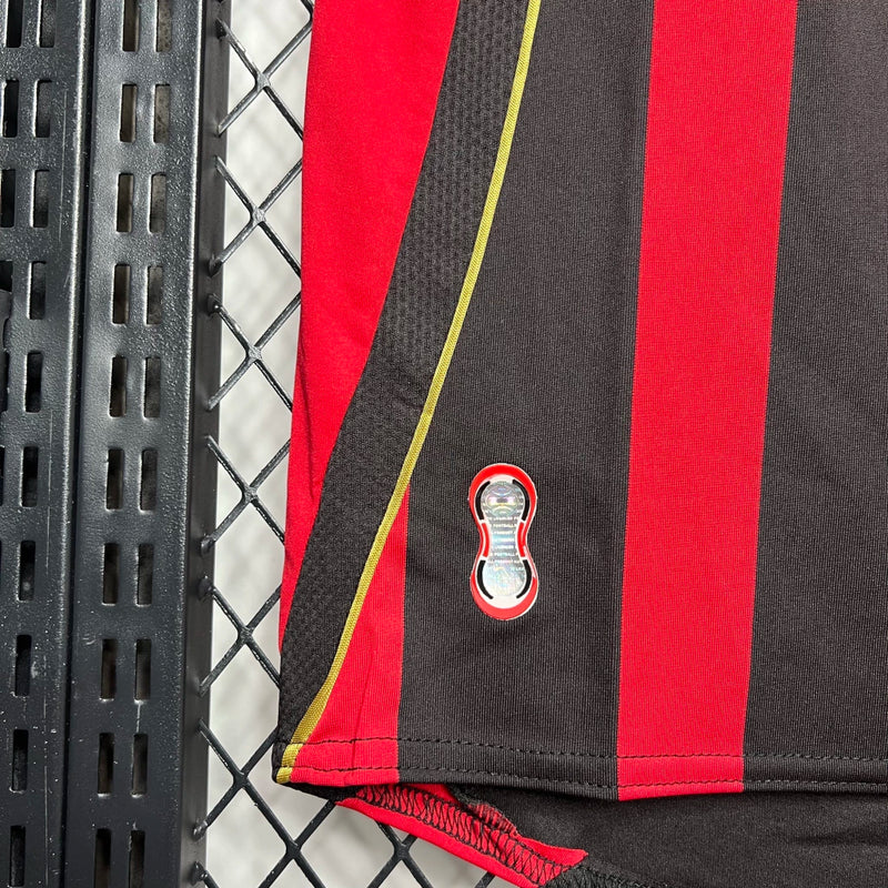 Camisa AC Milan Retrô Home (1) 2006/07 Torcedor Masculina