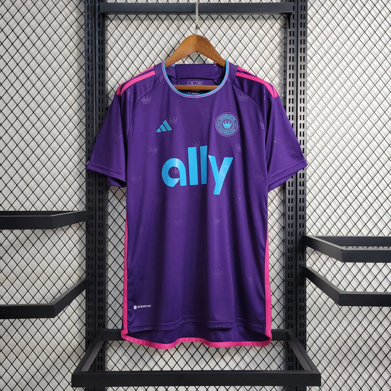Camisa Charlotte FC Away II 2023/24 Adidas Torcedor Masculina Roxa, uniforme MLS, escudo bordado, tecnologia AEROREADY, Waze Mix"
