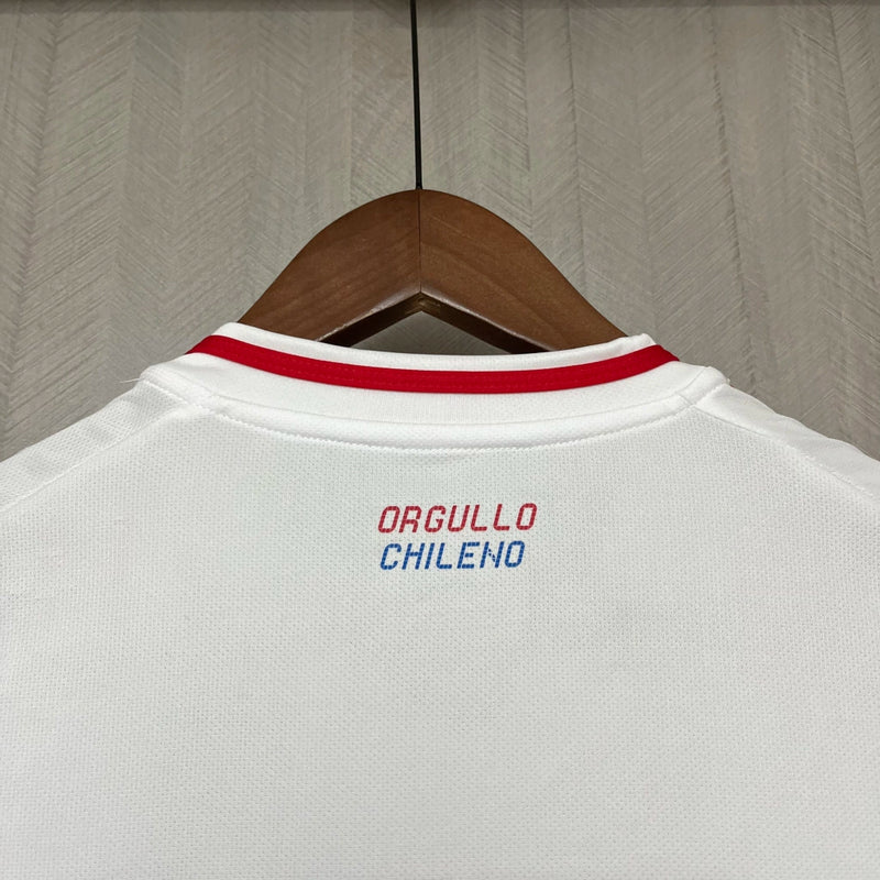 Camisa Chile Away II 2024/25 Adidas masculina branca com detalhes vermelhos e azuis, gola careca e tecido leve respirável para torcedores"