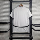 Camisa Egito Away II 2025/26 Puma Torcedor Masculina branca, com detalhes em vermelho e preto, tecido leve e respirável, ideal para treinos, partidas e torcedores da seleção egípcia”