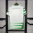 Camisa Greuther Fürth Home 2024/25 Masculina Puma para torcedor, verde com detalhes em branco, modelo oficial do clube alemão, ideal para fãs do Greuther Fürth"