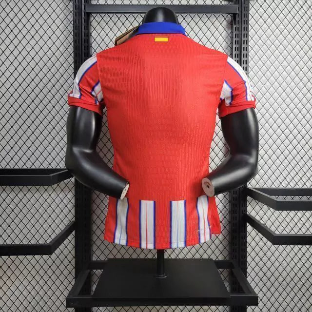Camisa Atlético de Madrid Home 2024/25 Jogador Masculina Nike original, modelo com tecnologia Dri-FIT ADV, listras vermelhas e brancas, versão usada pelos atletas em campo.