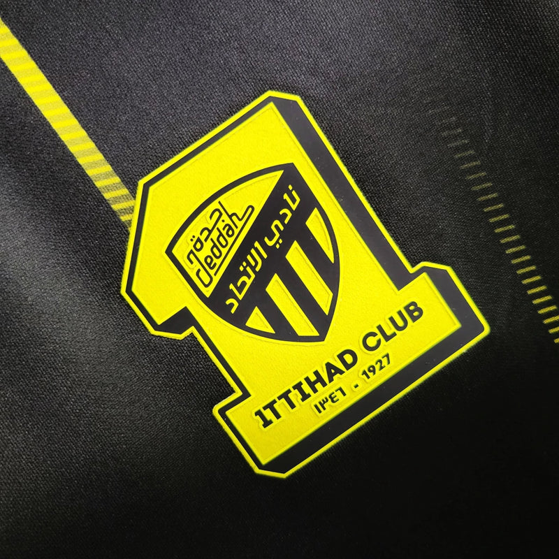 Camisa Al-Ittihad Third (3) 2023/24 Nike Torcedor Masculina com design moderno em cores exclusivas, escudo oficial estampado e tecido leve com tecnologia Dri-FIT para alta respirabilidade e conforto.