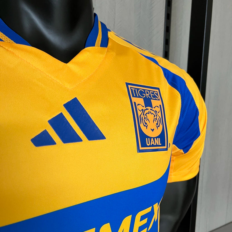 Camisa Tigres Home I 2024/25 Adidas Jogador Masculina Amarela, uniforme de jogador, escudo bordado, tecido Climalite, performance e conforto para treinos e partidas"