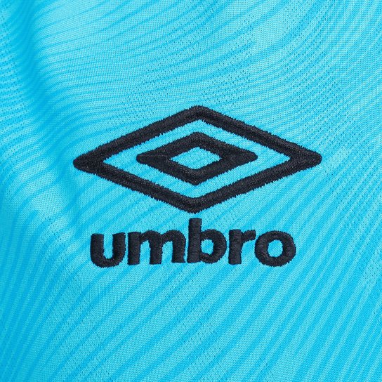 Camisa azul do santos FC Edição 2025/26 umbro masculina com escudo alto-relevo e design exclusivo.