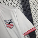 Camisa Estados Unidos Home 2024/25 Masculina Nike para torcedor, branca com detalhes em vermelho e azul, modelo oficial da seleção americana, ideal para fãs dos EUA"