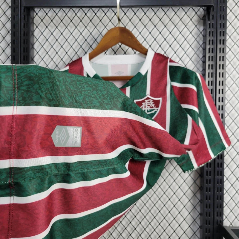 "Camisa Fluminense Home 2024/25 Masculina Umbro para torcedor, tricolor verde, grená e branco, modelo oficial do clube, ideal para fãs do Fluminense Football Club"