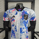 Camisa Japão Concept Dragon Ball Z 2022/23 Adidas Jogador Masculina branca, versão jogador com design inspirado no anime Dragon Ball Z, tecido premium, tecnologia AEROREADY e modelagem mais justa para alta performance no futebol