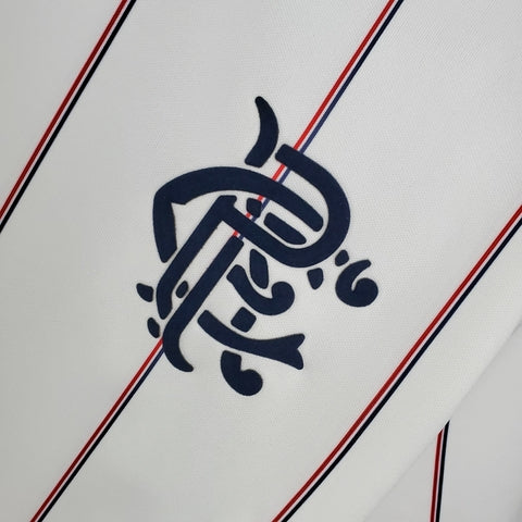 Camisa Rangers FC Away II 1983/84 Umbro Retrô Masculina Branca, uniforme retrô clássico do Rangers, design vintage e histórico para colecionadores e torcedores.”