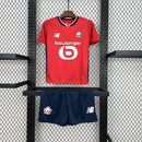 Kit Infantil Lille OSC Home I 2024/25 New Balance – Camisa e shorts vermelho e branco para crianças, uniforme completo do clube francês