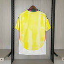 Camisa Juventus Away II 2024/25 Adidas Torcedor Masculina amarela com detalhes pretos, escudo da Juventus no peito e design moderno com tecnologia AEROREADY.