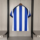Camisa Málaga "Comemorativa" 2025/26 Hummel Torcedor Masculina - Branca e Azul