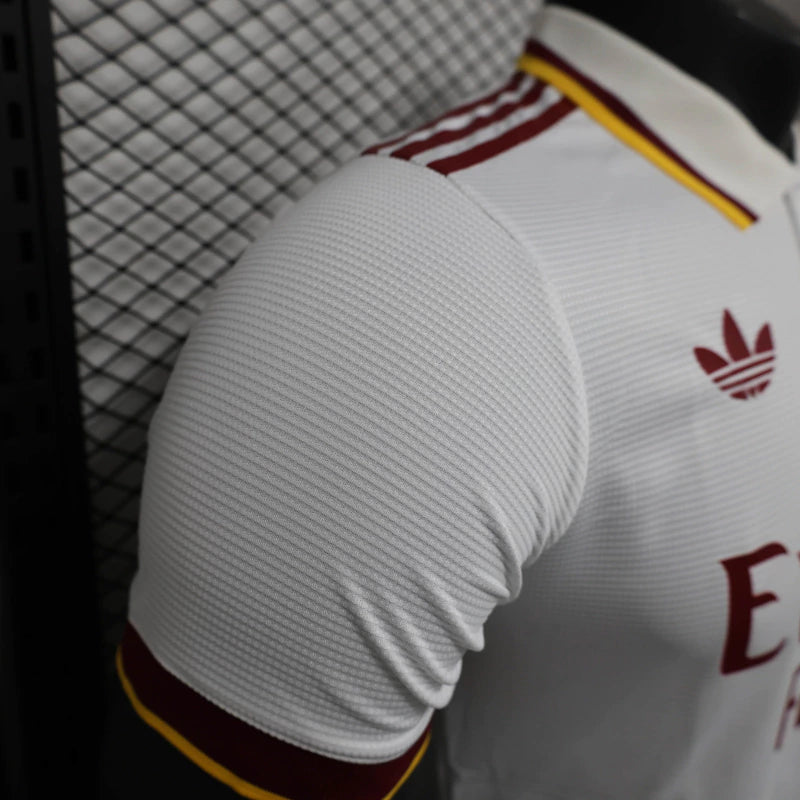 Camisa Arsenal Edição Especial 2025/26 Adidas Jogador Masculina, modelo oficial na versão Player Issue com tecnologia HEAT.RDY, escudo do Arsenal em silicone e design exclusivo"