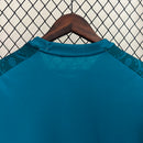 “Camisa México Pré-Jogo 2024/25 Adidas Torcedor Masculina verde, design moderno e confortável, ideal para pré-jogos, treinos e torcer pelo futebol mexicano, com tecido leve e respirável que garante liberdade de movimento”
Palavras-chave SEO
camisa México pré-jogo masculina verde
camisa torcedor México
camiseta futebol México masculina
camisa treino Adidas México
look casual futebol masculino
roupa torcedor México
camisa pré-jogo futebol masculina
camiseta torcedor masculina
camisa futebol moderna masculina
