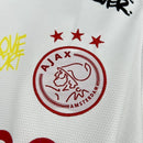 "Camisa Ajax Edição Especial 2025/26 Adidas Torcedor Masculina oficial, edição limitada, com escudo bordado e tecnologia AEROREADY – produto original para torcedores e colecionadores.