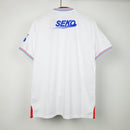 Camisa Rangers FC Away II 2023/24 Castore Torcedor Masculina Branca, uniforme moderno com escudo bordado e detalhes em azul e vermelho, conforto e elegância.”
