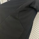 Camisa Colo-Colo Edição Centenário 2025/26 Adidas Torcedor Masculina preta, escudo bordado do clube, tecido leve e respirável, design moderno e confortável para torcedores do Colo-Colo.