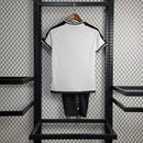 Kit Infantil Vasco Away (2) 2024/25 Kappa preto com faixa diagonal branca, camisa e short oficial para crianças torcedoras do Gigante da Colina