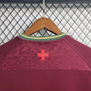 Camisa Vasco da Gama Goleiro 2022/23 Kappa Masculina vinho, manga longa, detalhes da marca Kappa nas mangas e escudo do clube bordado no peito"
