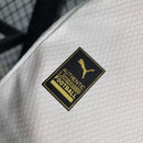 Kit Infantil Palmeiras Away (2) 2023/24 Puma - uniforme reserva completo com camisa branca, shorts verdes e meião, modelo oficial para crianças torcedoras do Verdão
