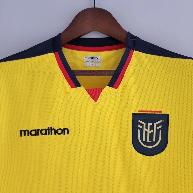 Camisa Equador Home I 2022/23 Torcedor Masculina amarela, uniforme principal da seleção equatoriana La Tri, escudo bordado no peito, design moderno e tecido leve respirável."
camisa Equador 2022/23 amarela
camisa seleção Equador masculina
camisa de futebol Equador La Tri
uniforme Equador 2022