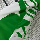 Camisa Real Betis 2025/26 Edição Naruto Torcedor Masculina verde e branco frente completa