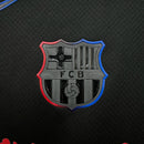 Camisa infantil Barcelona Travis Scott II Nike 24/25 preto camisa e shorts para meninos