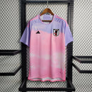 Camisa Japão Away II 2023/24 Adidas Torcedor Masculina na cor rosa, uniforme da seleção japonesa de futebol, modelo com tecnologia AEROREADY, leve, confortável e ideal para torcedores e colecionadores.