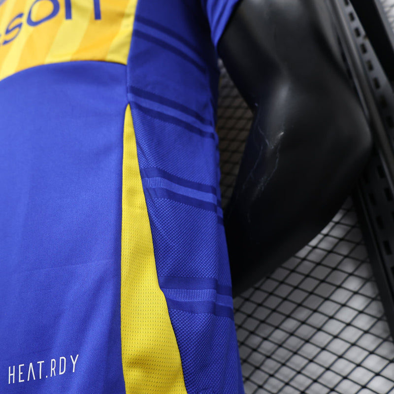 Camisa Boca Juniors Home 2024/25 Jogador Masculina Adidas oficial azul marinho com faixa amarela e escudo bordado, versão Player usada pelos atletas