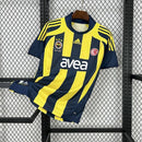 Camisa Fenerbahçe Home I 2007/08 Adidas retrô masculina em amarelo e azul, com escudo bordado e design clássico, tecido leve e respirável, ideal para torcer ou colecionar com estilo."