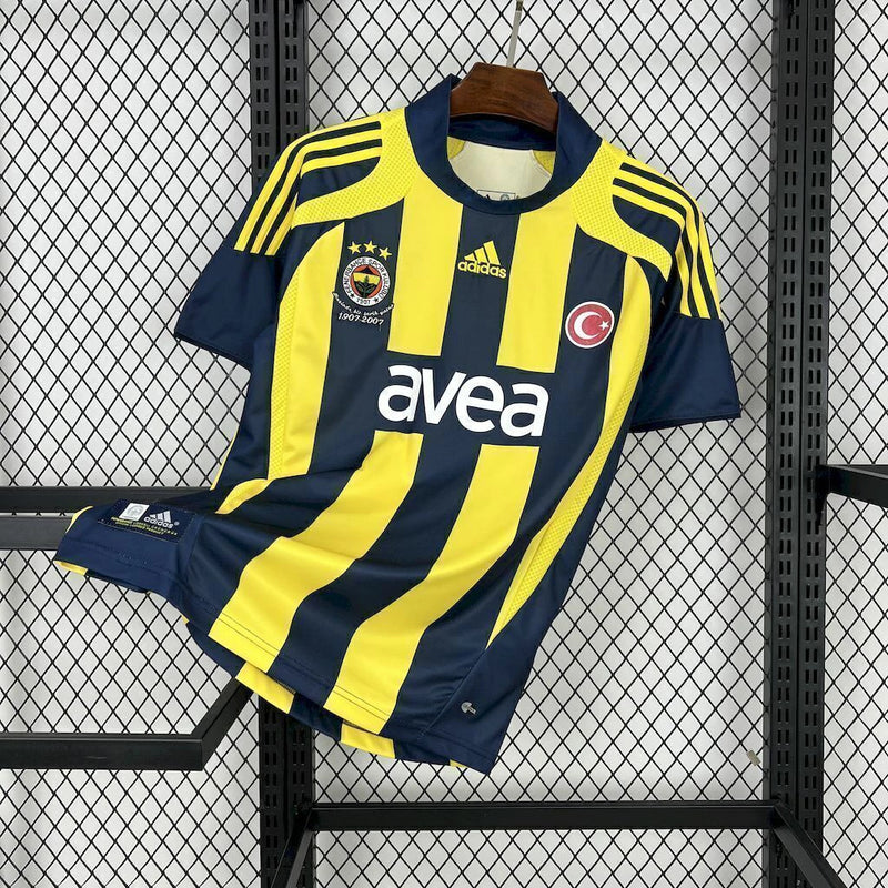 Camisa Fenerbahçe Home I 2007/08 Adidas retrô masculina em amarelo e azul, com escudo bordado e design clássico, tecido leve e respirável, ideal para torcer ou colecionar com estilo."
