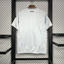 Camisa Ajax Third (3) 2024/25 Adidas Torcedor Masculina original, cor alternativa com escudo bordado e tecnologia AEROREADY – produto oficial licenciado.
