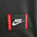 Camisa Colo-Colo Away II 1995/96 Nike Retrô Masculina na cor preta, uniforme clássico do clube chileno, ideal para torcedores, colecionadores e fãs de camisas históricas do Colo-Colo.