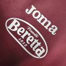 Camisa Torino Especial Suzuki 10 Anos 2023/24 Joma Torcedor Masculina Grená com detalhes dourados e escudo bordado, edição comemorativa da parceria Torino e Suzuki.”