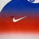Kit Infantil Inglaterra 2025/26 Nike Home I Branco - Design moderno com tecido de secagem rápida, conforto e identidade visual da seleção para pequenos fãs de futebol