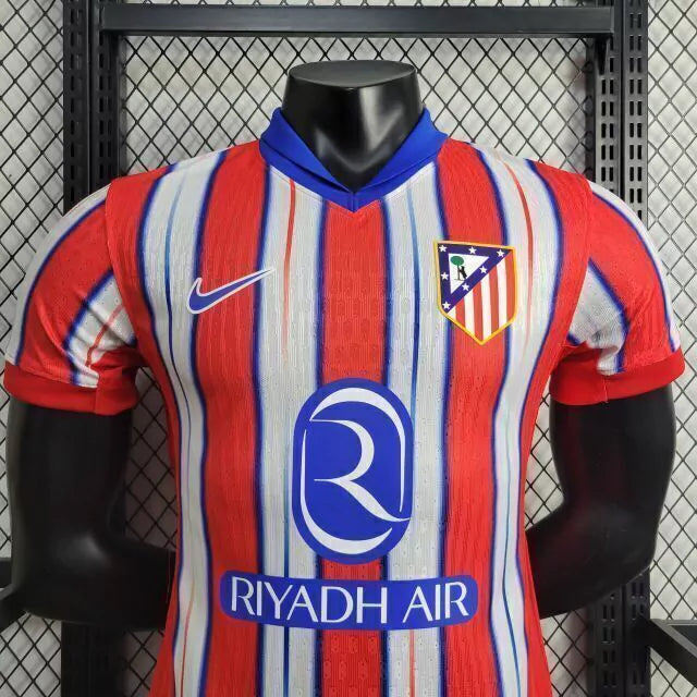 Camisa Atlético de Madrid Home 2024/25 Jogador Masculina Nike original, modelo com tecnologia Dri-FIT ADV, listras vermelhas e brancas, versão usada pelos atletas em campo.
