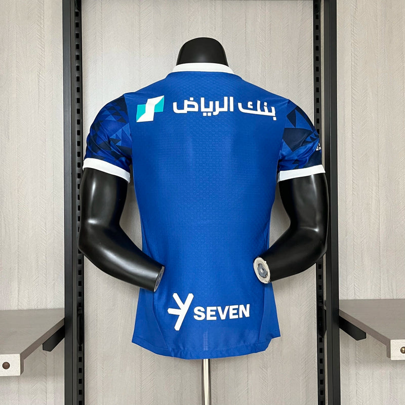 Camisa Al-Hilal 24/25 Home Masculina Modelo Player Azul Puma - uniforme de futebol versão jogador, manto do Al-Hilal FC com tecido leve, caimento slim e tecnologia de alta performance.
