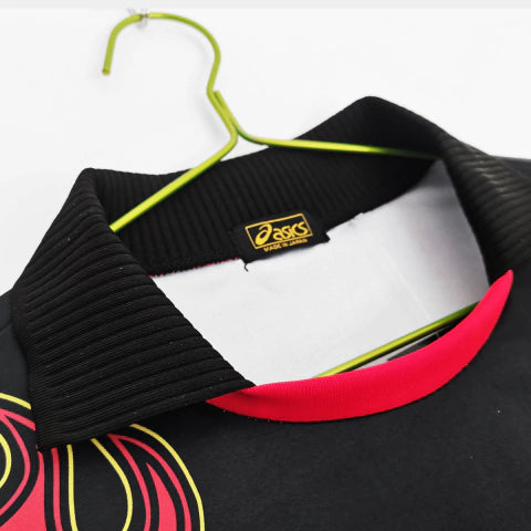 Camisa Japão Goleiro 1998/99 Retrô Masculina preta manga longa, uniforme clássico dos goleiros da seleção japonesa nos anos 90, modelo histórico ideal para colecionadores de camisas retrô de futebol