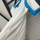 Camisa Olympique Marseille Home I 2025/26 Puma Torcedor Masculina Branca, com tecnologia dryCELL, escudo do OM aplicado e design elegante inspirado na tradição do clube francês.”