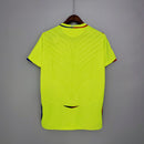 “Camisa Olympique Lyon Third III 2008/09 Umbro Retrô Masculina Amarelo Fluorescente, modelo clássico do Lyon com design vibrante, estilo retrô e conforto para torcedores e colecionadores