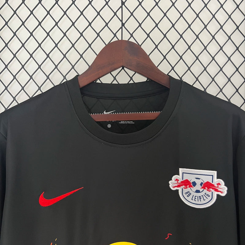 Camisa RB Leipzig "On Fire" 2024/25 Nike Torcedor Masculina - Preta