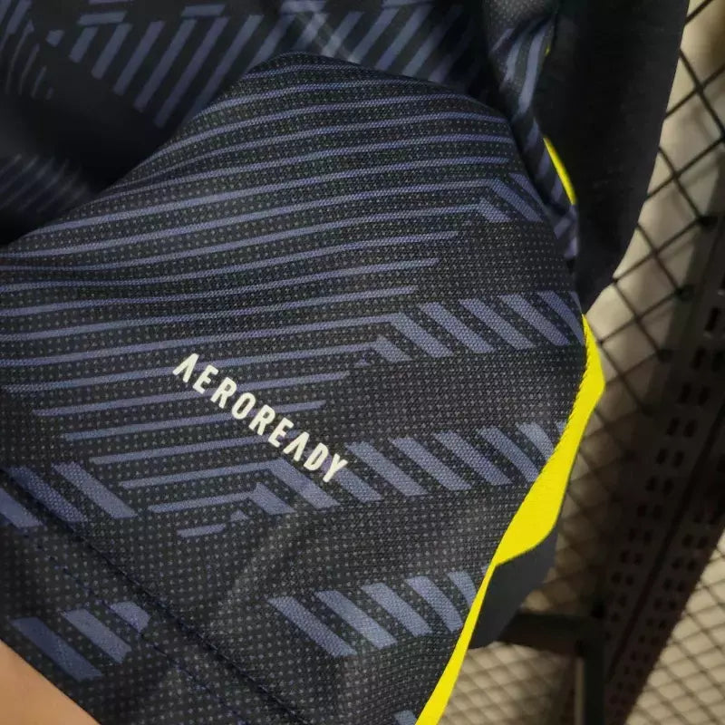 Camisa Escócia Home 2024/25 Masculina Adidas para torcedor, azul escuro com detalhes em branco, modelo oficial da seleção escocesa, ideal para fãs da Escócia